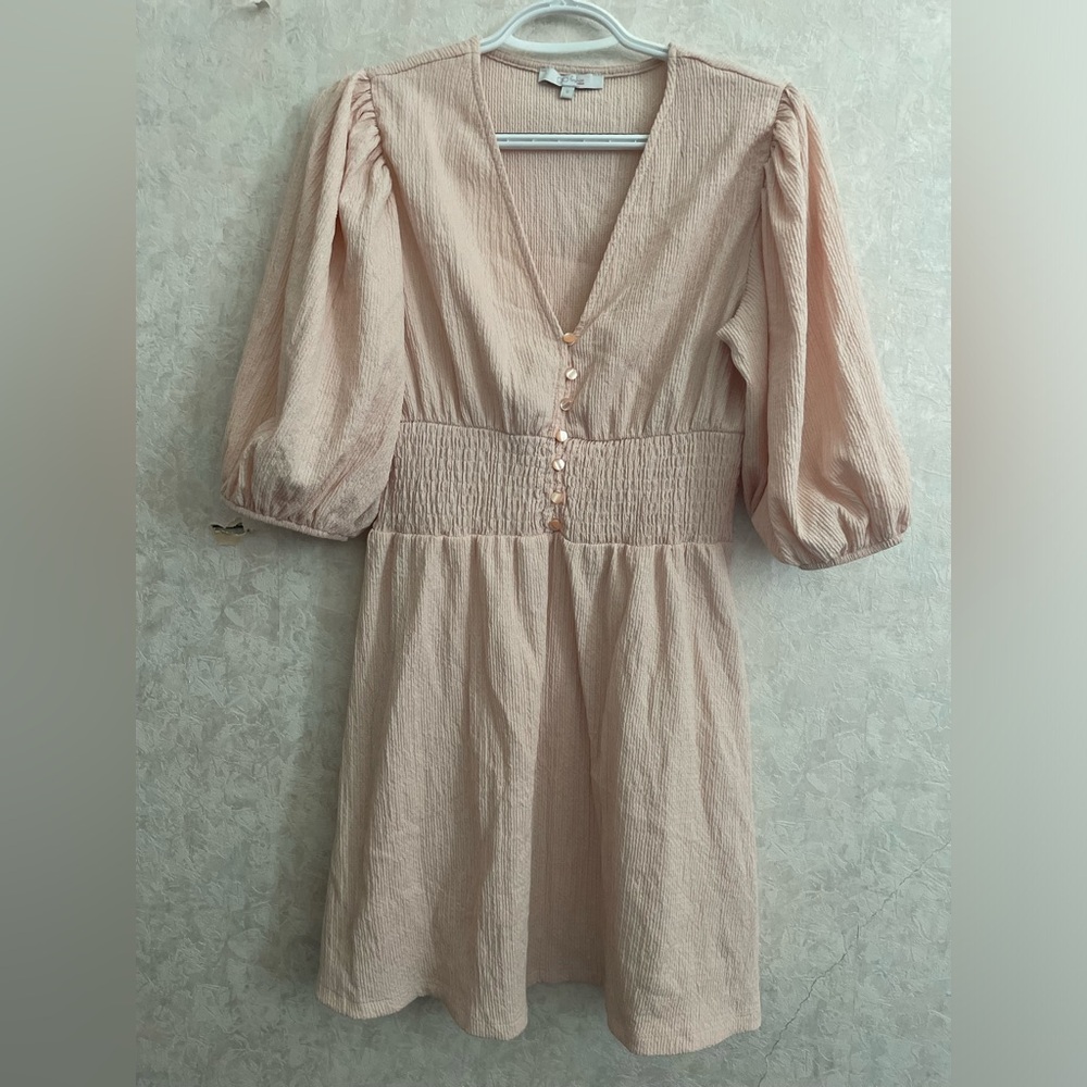 glo fashion women's small light pink v neck dress